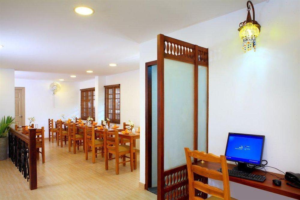 Abad Pepper Route Hotel Kochi Exterior foto