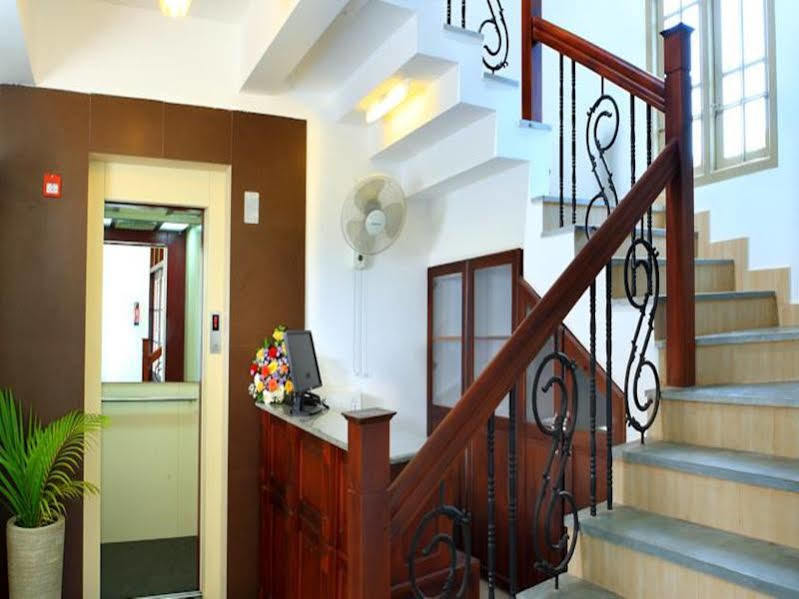 Abad Pepper Route Hotel Kochi Exterior foto